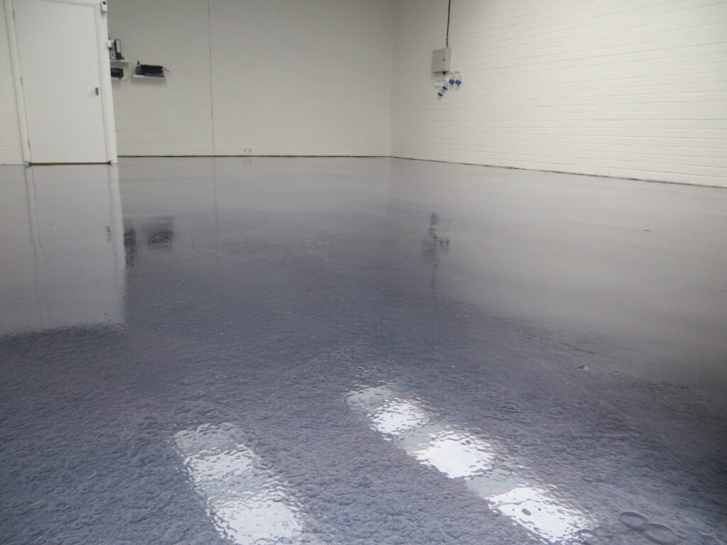 2to 1 epoxy with a silver metallic pigment